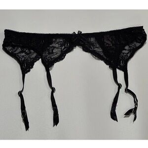 Victoria's Secret Black Lace Garter Belt Size: Medium Large M/L